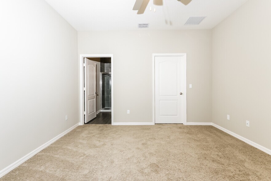 Building Photo - 1716 Celebration Dr