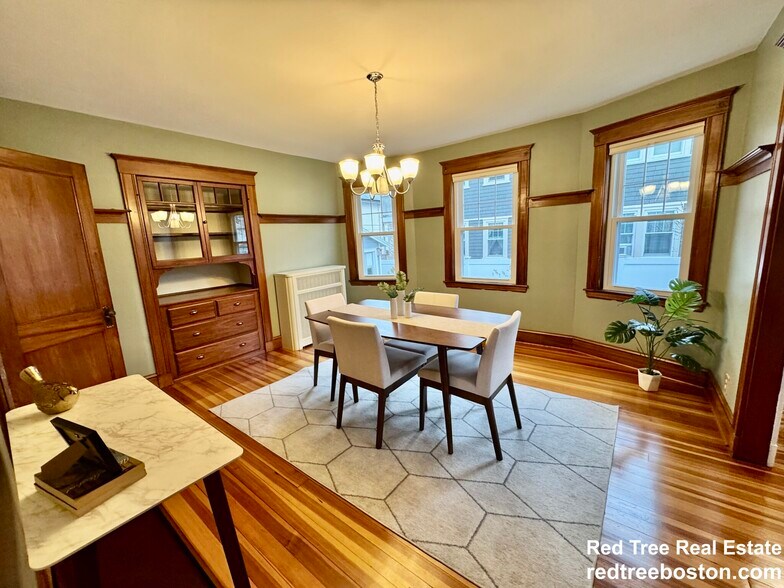 Building Photo - 324 Beech St