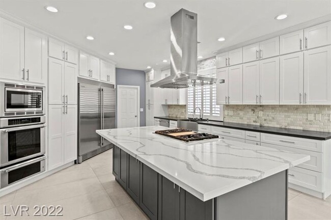 Building Photo - Recently remodeled 5 BEDROOMs/4 bathrooms,...