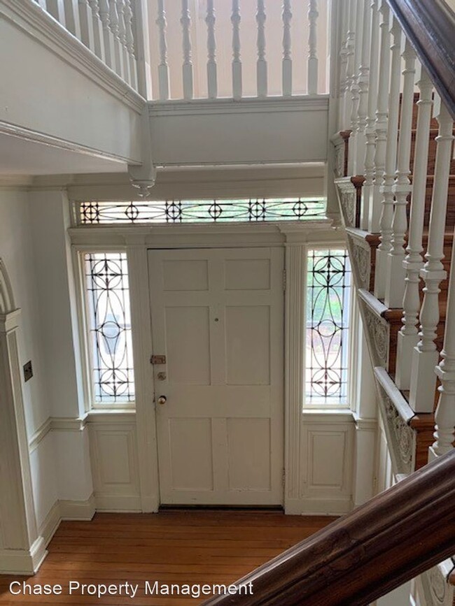 Building Photo - 4 br, 2.5 bath House - 11 Randall Court
