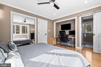 Building Photo - 6 Hounds Hollow Ct