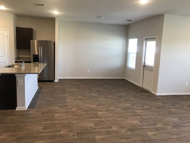 Building Photo - Beautiful Brand New Home in Arroyo Ranch
