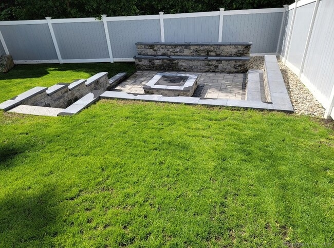 Building Photo - 55 Allen St