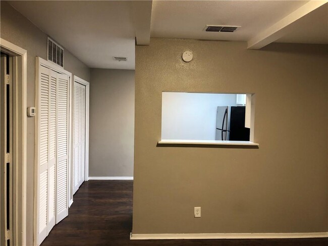 Building Photo - 1624 Aquarena Springs Dr