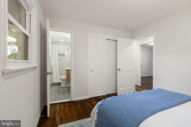 Building Photo - 2711 Groveton St