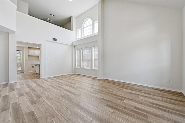 Building Photo - 8111 Cheno Cortina Trail