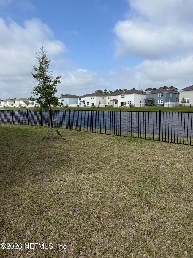 Building Photo - 14695 Macadamia Ln