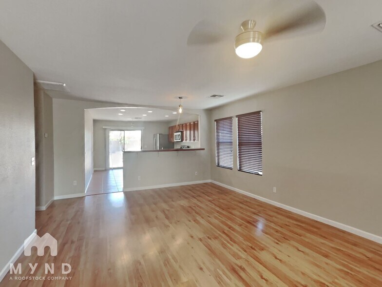 Building Photo - 669 W Silver Reef Ct