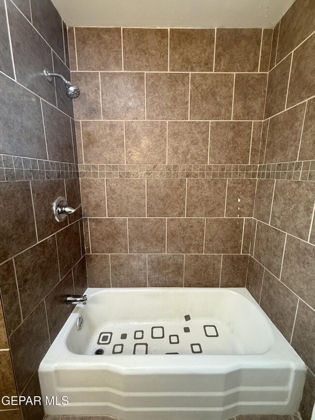 Building Photo - 5208 La Taste Ave