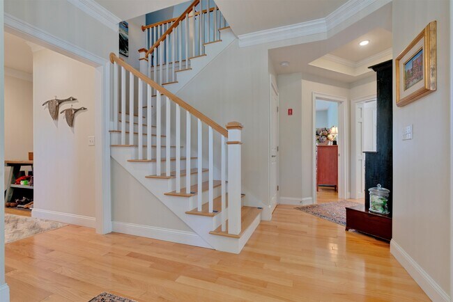 Building Photo - 100 Shepard's Cove Rd