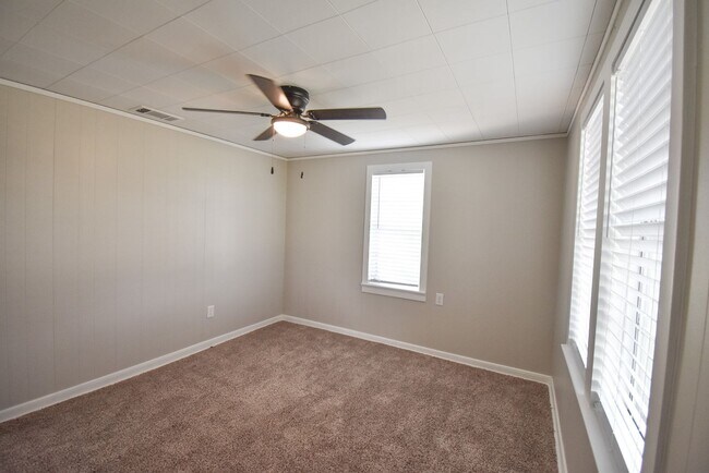 Building Photo - 13292 TX-110