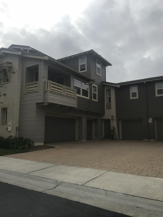 Building Photo - 41536 Blue Canyon Ave