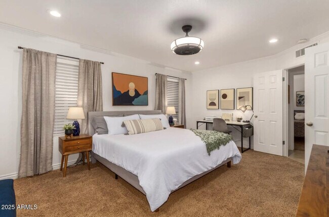 Building Photo - 15849 N 49th Pl