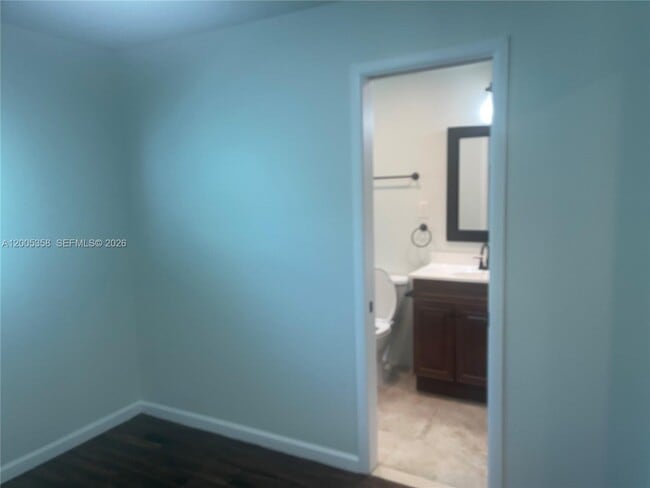 Building Photo - 554 NE 74th St