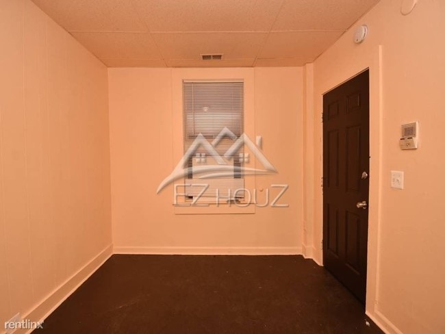 Building Photo - 3814 W Cold Spring Ln