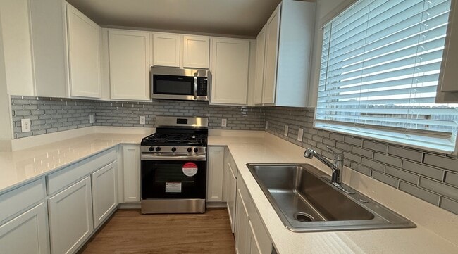 Building Photo - 18926 Panzini Dr