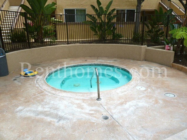 Building Photo - La Jolla / UTC, 3985 Nobel Dr #325 - Granite Counters, All Appliances, Near UCSD and the UTC Mall!