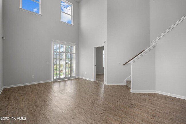 Building Photo - 7334 Chipley Dr