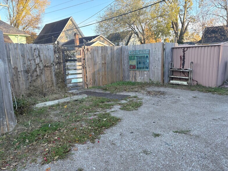 Building Photo - 920 Lafayette Ave