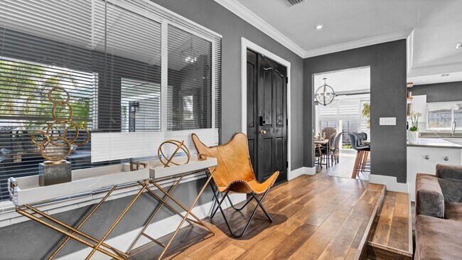Building Photo - Executive Style Pool Home, 4br/2ba Home Av...