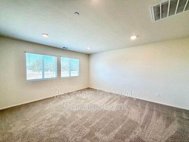 Building Photo - 31097 Water Beech Dr