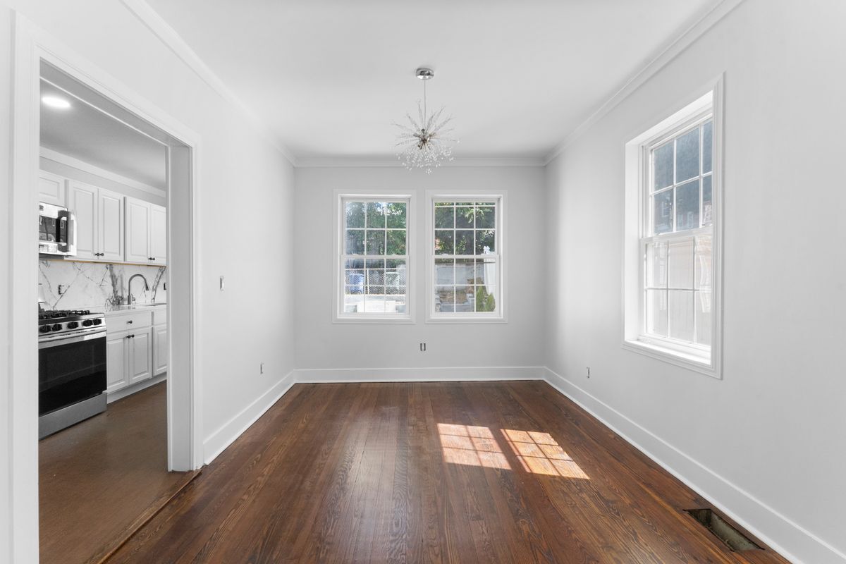 Building Photo - 366 Remington St