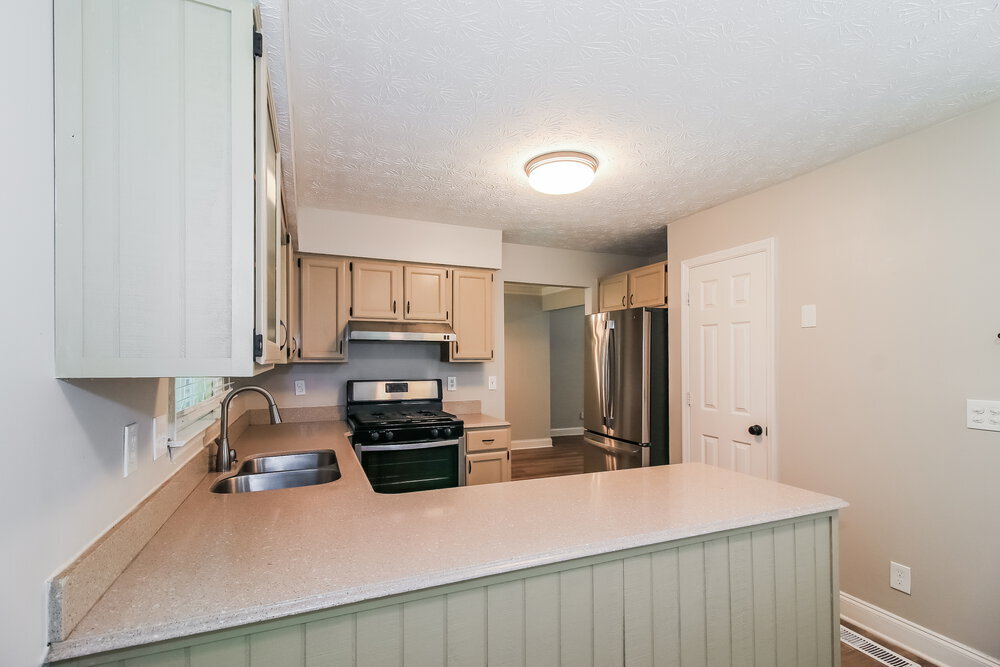 Building Photo - 1218 Raleigh Way NW