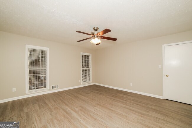 Building Photo - 172 Corley Cir