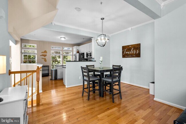 Building Photo - 2940 Huntington Grove Square