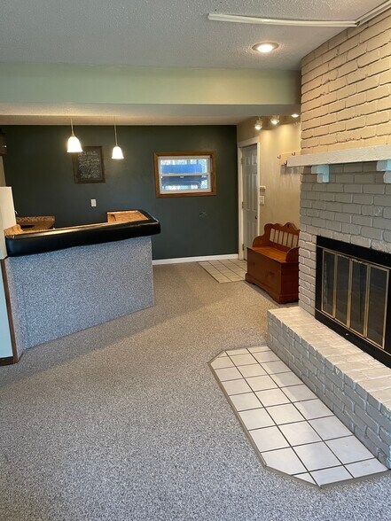 Building Photo - 3301 Larry Dr