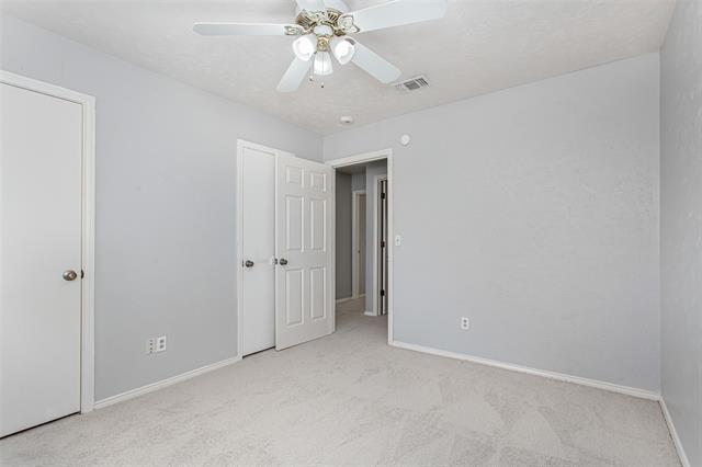 Building Photo - 2732 Parkhaven Dr