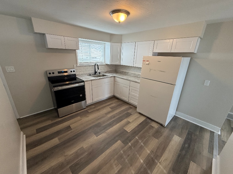 Building Photo - 53 S Julian St