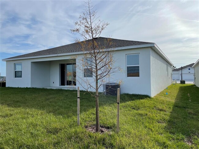 Building Photo - 7152 Dilly Lake Ave