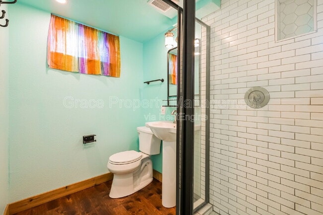 Building Photo - 7095 S Clermont Dr