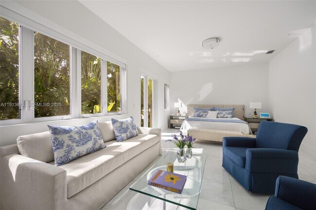 Building Photo - 2760 Brickell Ct