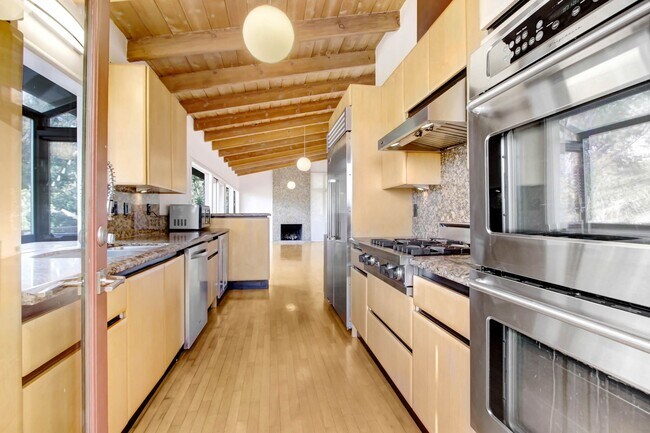 Building Photo - Pasadena Paradise! Mid Century Modern Home with Huge Deck and Hillside Views