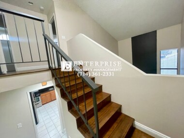 Building Photo - 3 BR Townhome in Yorba Linda Knolls | Upgraded & Move-In Ready