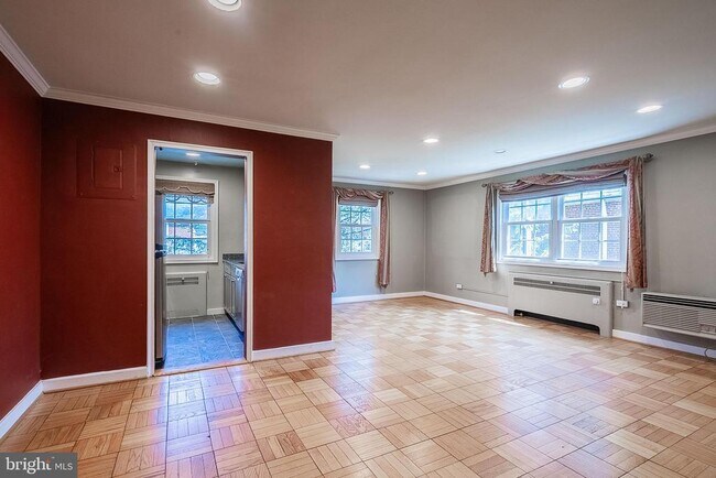 Building Photo - 4374 N Pershing Dr