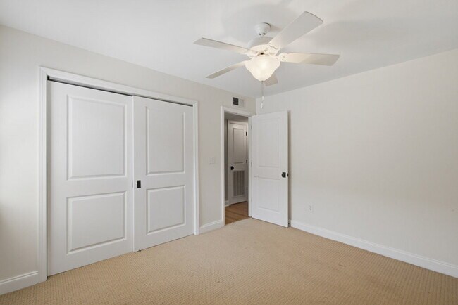 Building Photo - 1240 Fairmont Ave