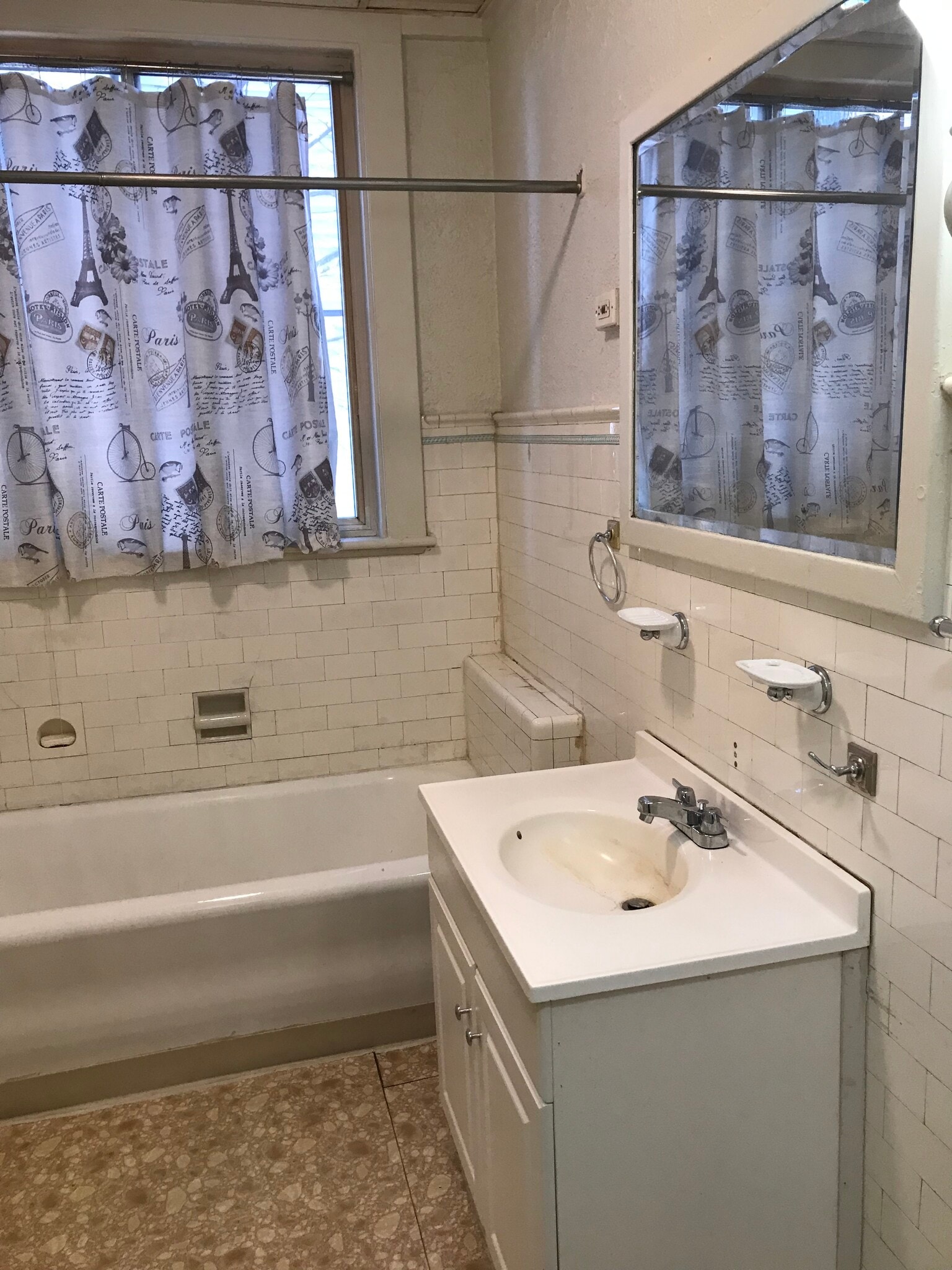 Bathroom - 732 Harrison Ave