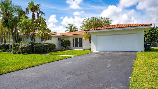Building Photo - 15340 SW 85th Ave