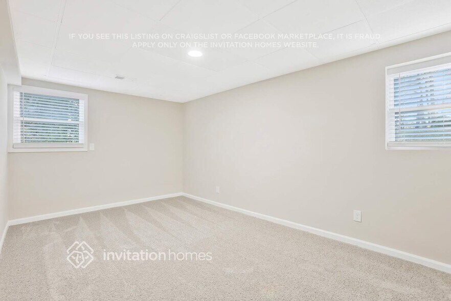 Building Photo - 1436 High Meadow Dr