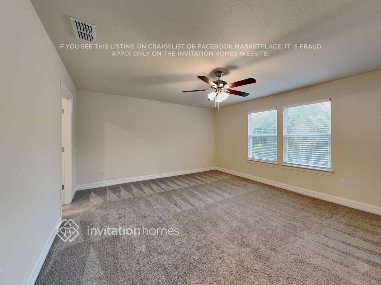 Building Photo - 5167 Royal Point Ave