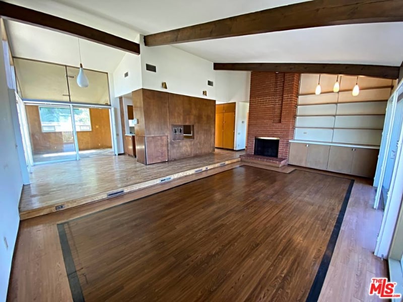 Building Photo - 1729 Silverwood Terrace