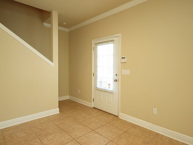Building Photo - Hamptons on High – 4 Bedroom / 4 Bathroom Student Townhome Near FSU & TSC!