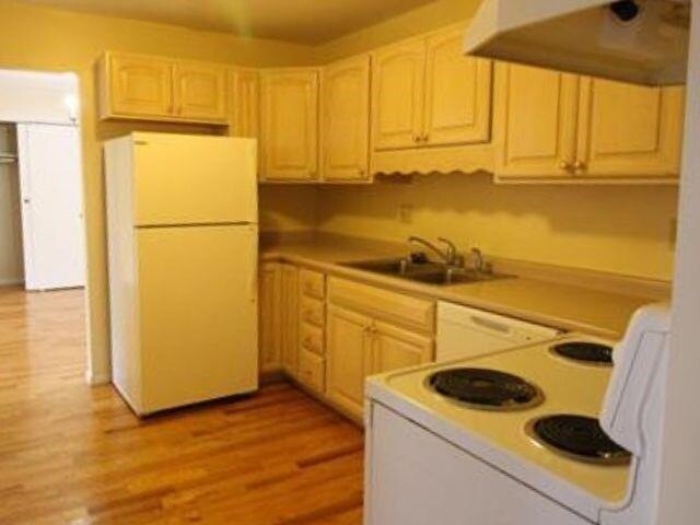 Building Photo - 73 E Broadway