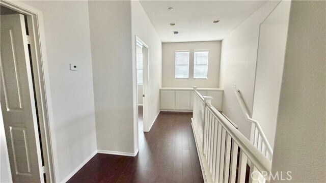 Building Photo - 2 Eastwind Dr