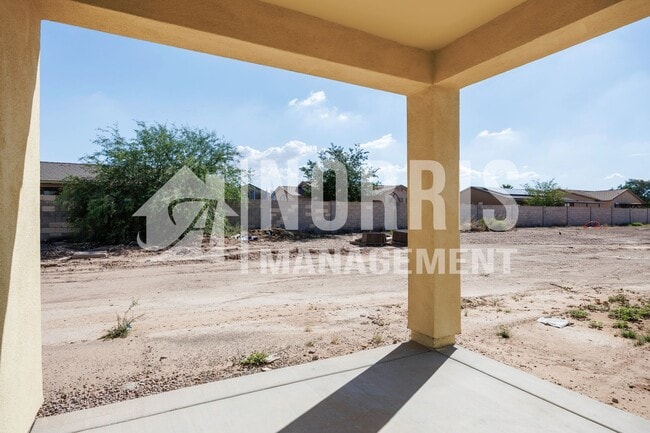 Building Photo - Beautiful Brand New Home with Block Wall