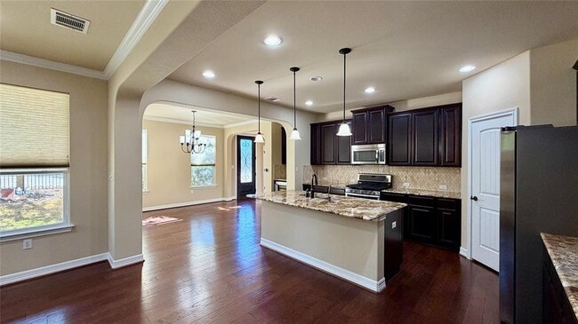 Building Photo - 12300 Terraza Cir