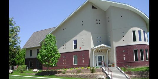 Primary Photo - 220 River St